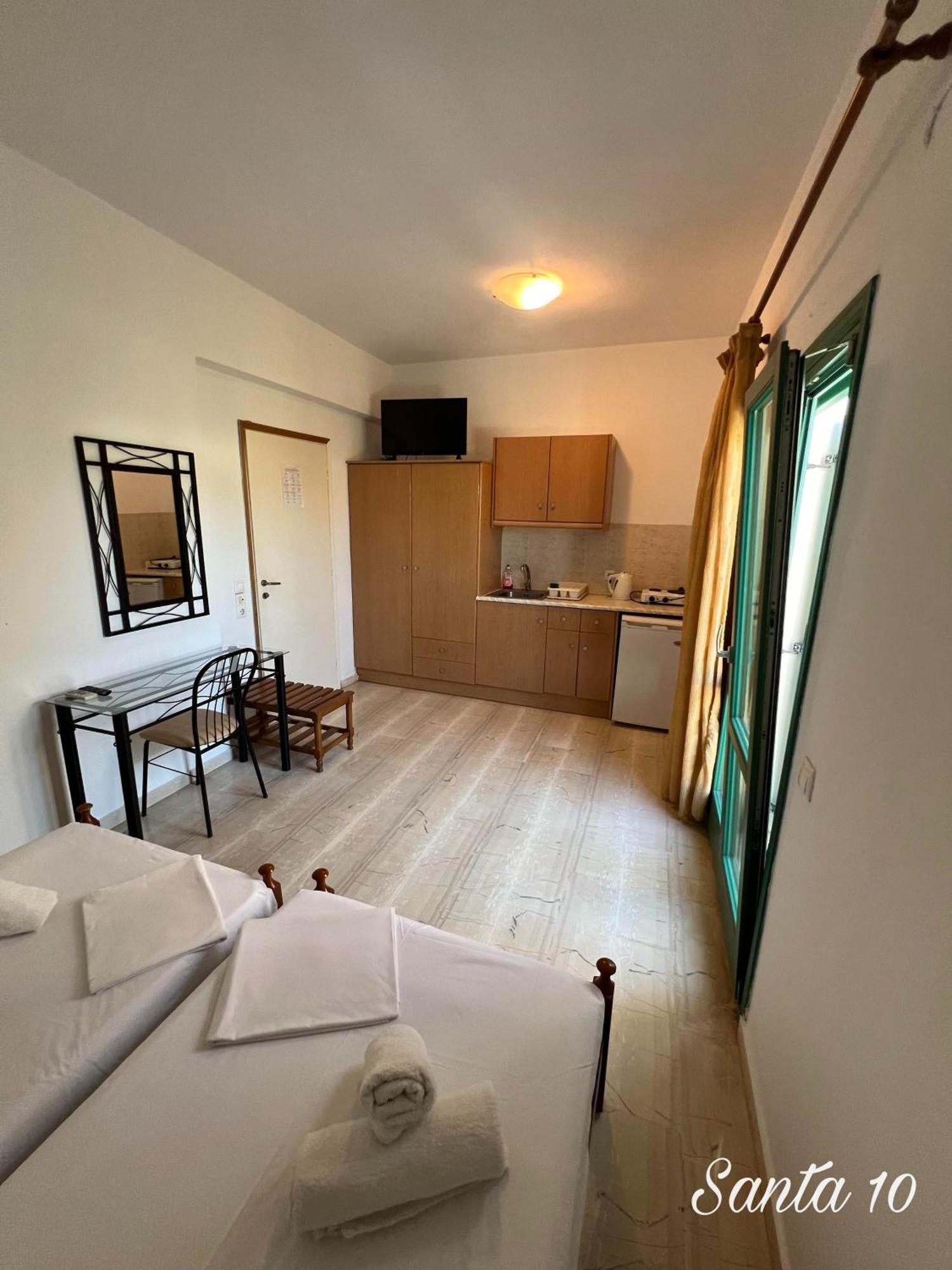 Santa Magia Hotel Kamari  Bagian luar foto