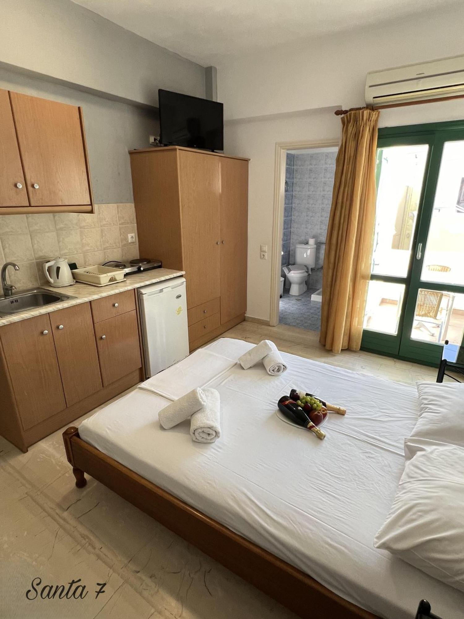 Santa Magia Hotel Kamari  Bagian luar foto