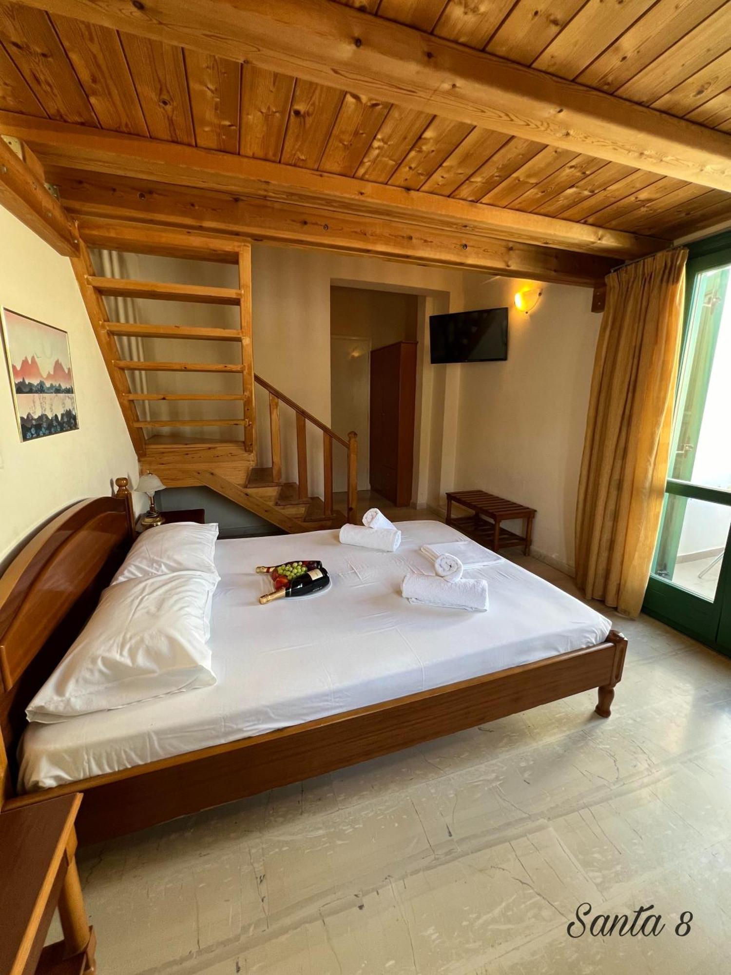Santa Magia Hotel Kamari  Bagian luar foto