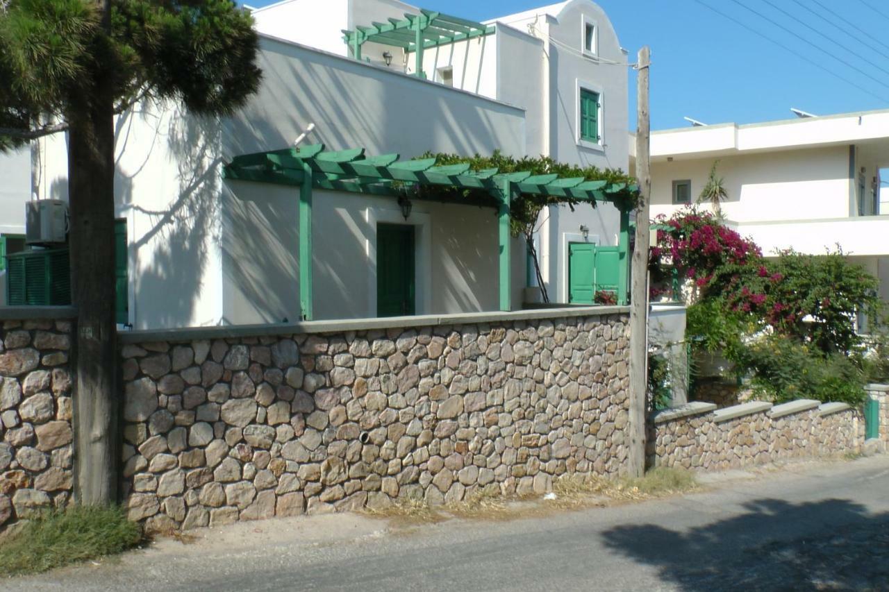 Santa Magia Hotel Kamari  Bagian luar foto